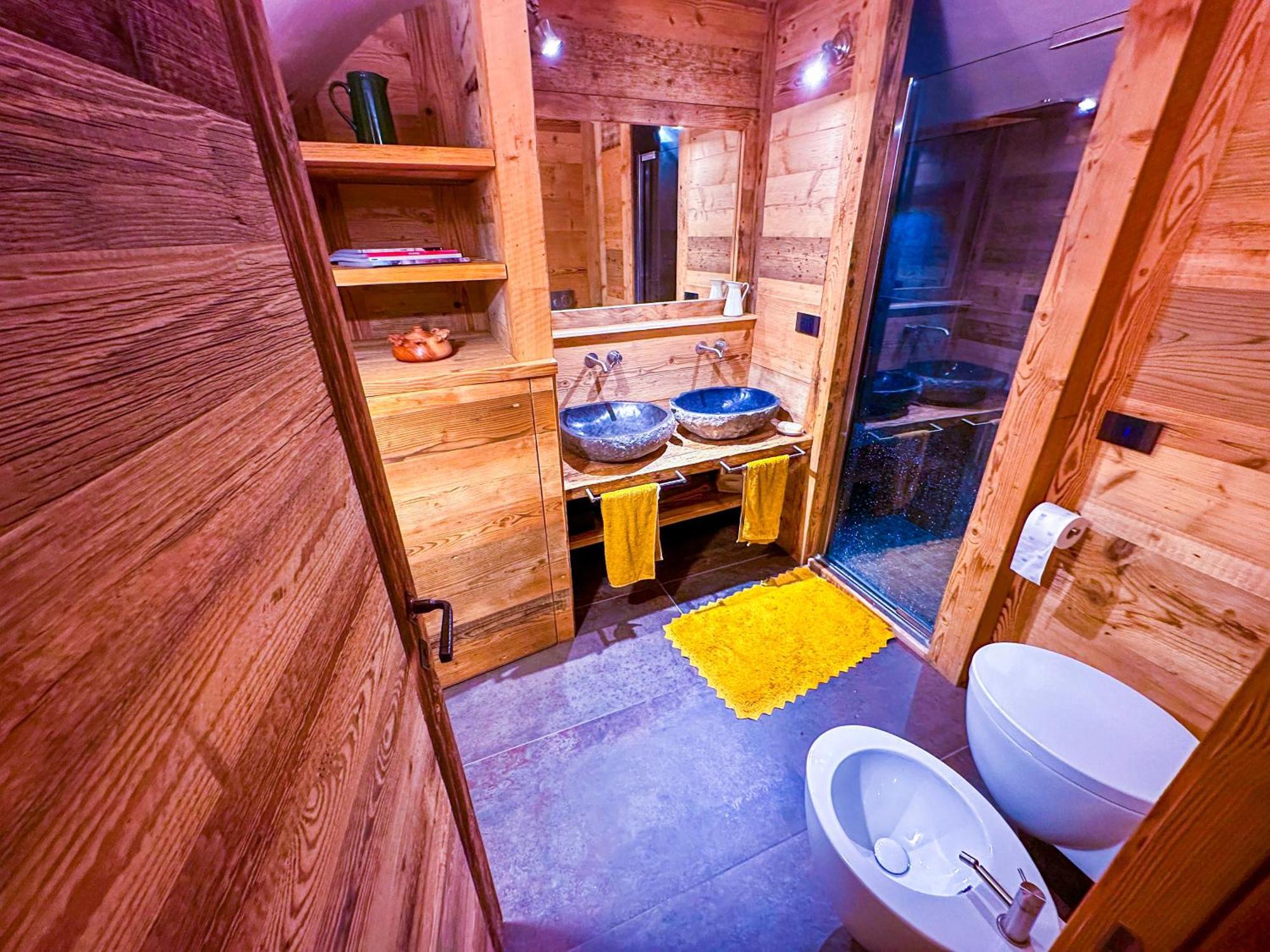 Joivy Modern Family Chalet With Stunning Mountain Views Champoluc Exteriér fotografie
