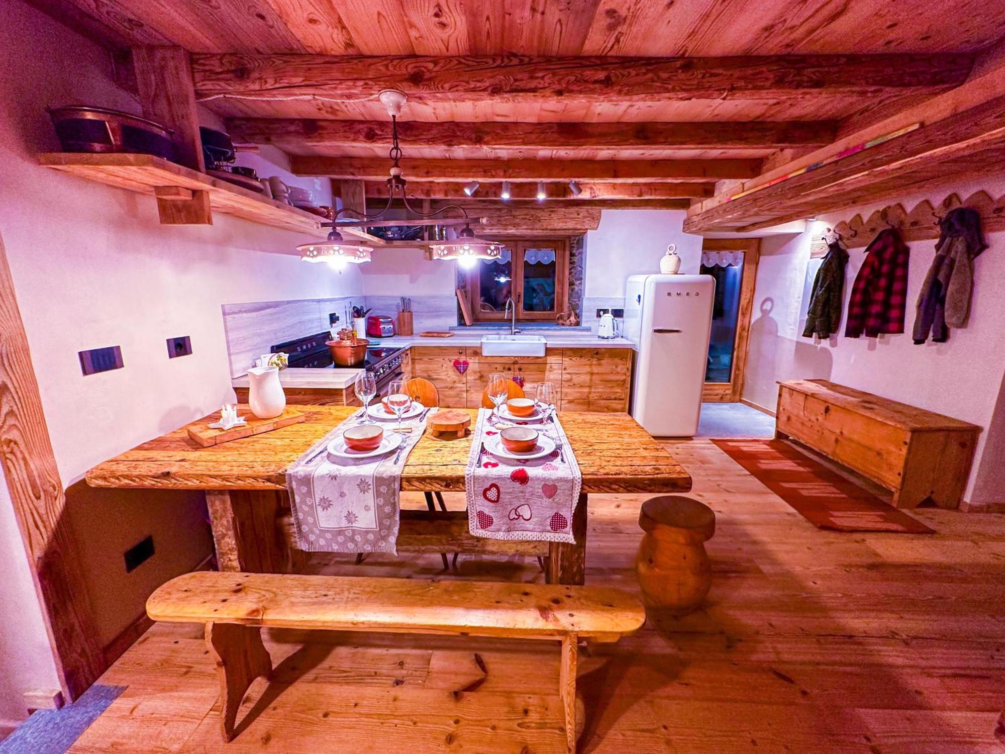 Joivy Modern Family Chalet With Stunning Mountain Views Champoluc Exteriér fotografie