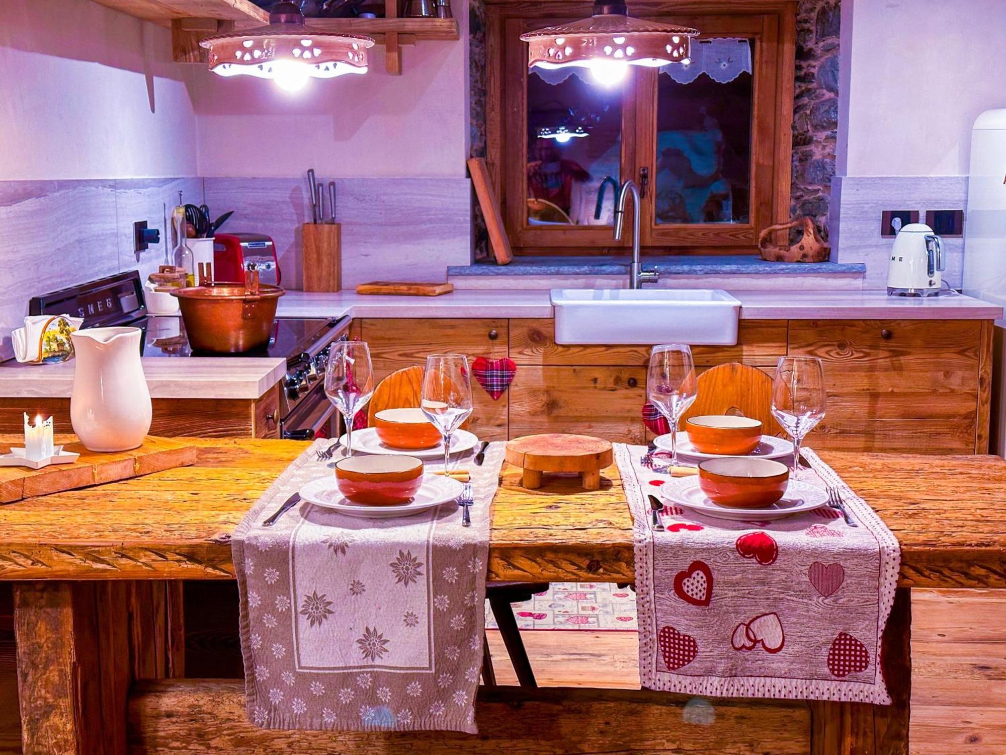 Joivy Modern Family Chalet With Stunning Mountain Views Champoluc Exteriér fotografie