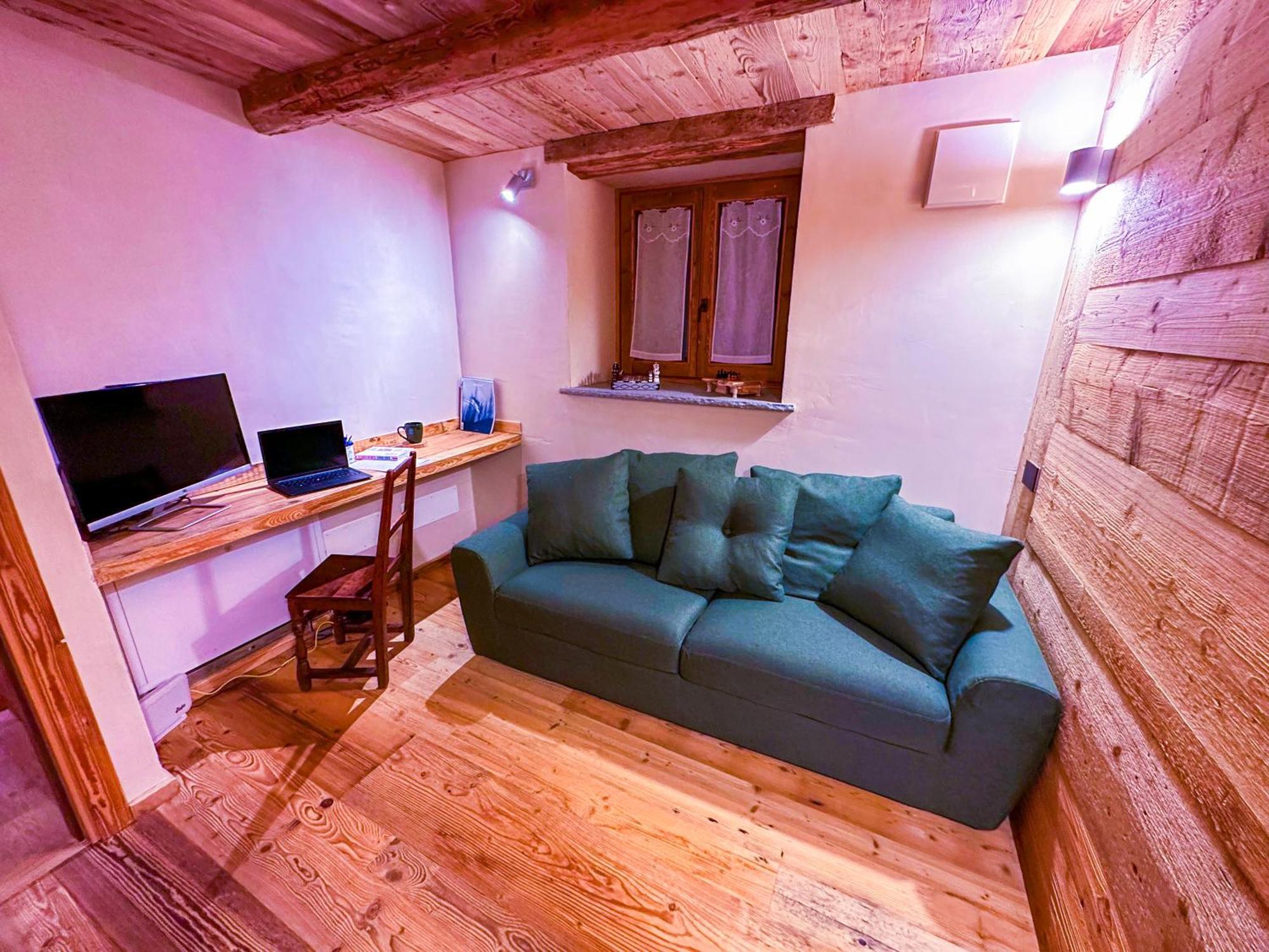 Joivy Modern Family Chalet With Stunning Mountain Views Champoluc Exteriér fotografie